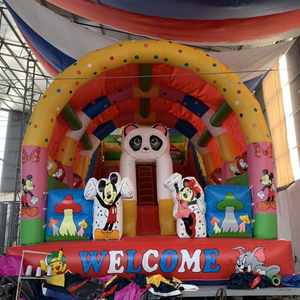 Castillo Inflable de Mickey Mouse de 5m x 10m, Material de PVC, Fácil de Instalar, Ideal para Parques de Diversiones, Aplicación para Juegos, Vietnam - Product Image 1