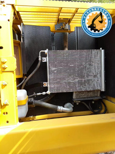 รถขุดมือสอง Komatsu PC210-8 ขนาด 21 ตัน ราคาคุ้มค่า พร้อมมอเตอร์ 110 กิโลวัตต์ ผ่านการทดสอบและตรวจสอบแล้ว เหมาะสำหรับงานถนนและวิศวกรรมอาคาร - Product Image 3