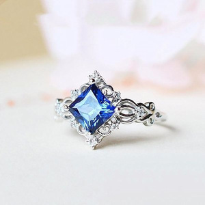 Anillos <span class=keywords><strong>de</strong></span> <span class=keywords><strong>boda</strong></span> ZhuQian al por mayor <span class=keywords><strong>de</strong></span> aleación chapados en plata con circonita cuadrada azul oscuro incrustada <span class=keywords><strong>para</strong></span> mujer, clásicos, vintage, <span class=keywords><strong>para</strong></span> banquete, magníficos y huecos. - Product Image 6