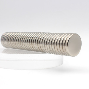 Imanes de Neodimio Fuertes <span class=keywords><strong>N50</strong></span> N52, Imán de Neodimio de 2 mm de Grosor, 15 mm x 2 mm - Product Image 2