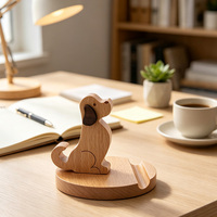 Support de téléphone portable en bois de hêtre massif naturel, bicolore, en forme de chiot mignon, pour la décoration de la maison et du bureau, vente en gros sur mesure