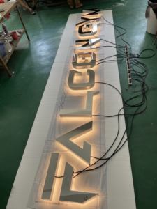 Venta al por mayor retroiluminación acrílico 3D palabra signo escaparate Decoración Luz LED al aire libre publicidad palabras personalizado LED signo - Product Image 5