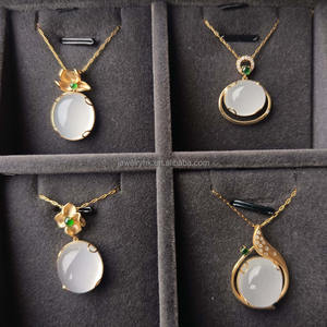 Pendentif en jade véritable de type glace de jadeite de luxe à quatre feuilles de trèfle Qingyabailu Feicui haut de gamme pour anniversaire - Product Image 6