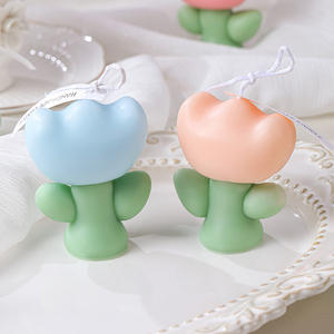 Velas Aromáticas de Cera de Coco de Lujo - Recuerdos Hechos a Mano para Diwali y Bares, Diseño de Modelado de Flores Naturales Biodegradables - Product Image 1