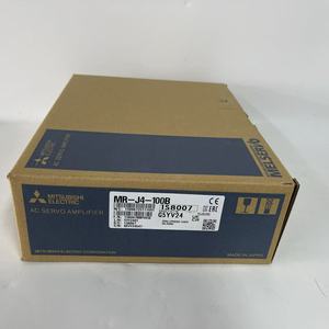 Amplificador de Servo CA Mitsubishi Electric MR-J4-100B 100A 240V de Alta Eficiencia Hecho en Japón - Product Image 1