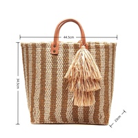 Sac fourre-tout de luxe fait main pour femme, en crochet, en paille tressée, sac de plage rayé avec pompons, vente en gros