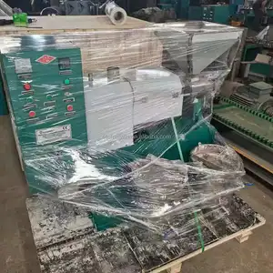 Machine automatique de traitement de l'huile d'olive machine de fabrication d'huile de cuisson presse à vis huile de tournesol <span class=keywords><strong>prix</strong></span> de la machine - Product Image 1