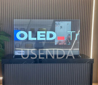 Pantalla OLED de elevación de 30 ''y 55'', señalización Digital transparente 4K, pantalla Oled transparente ultrafina táctil