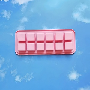 <span class=keywords><strong>Ice</strong></span> <span class=keywords><strong>Cube</strong></span> làm khay 12 lưới Xúc xắc hình dạng vuông Băng Khuôn Silicone <span class=keywords><strong>Ice</strong></span> <span class=keywords><strong>Cube</strong></span> khuôn kẹo sô cô la nướng khuôn - Product Image 3