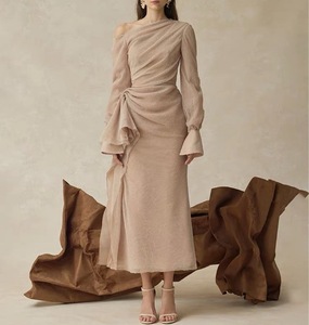 Nouvelle Robe de Soirée Formelle <span class=keywords><strong>Nude</strong></span> 2026 à Épaules Dénudées, Drapée, Manches Cloche, Froncée et Volants, Longueur Midi, pour Fête et Mariage - Product Image 1