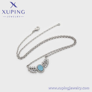 Xuping-collar de cadena de diamantes chapados en platino, joyería de lujo elegante con hojas animadas de piedra azul - Product Image 3