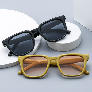 Sunglasses Square <b>Black</b> <b>Frame</b> PC Lens UV400 Protection Women Travel Driving Party Wear - Product Image 2