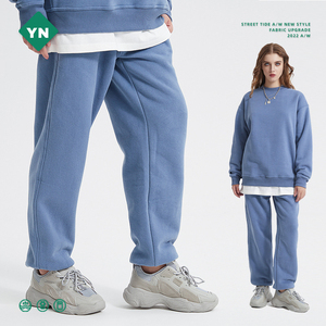 2025 nouveaux pantalons <span class=keywords><strong>de</strong></span> survêtement <span class=keywords><strong>de</strong></span> sport pour hommes personnalisés taille moyenne Shaker velours rembourré chaud décontracté épaissi pour l'automne et l'hiver - Product Image 4