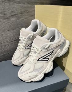 Calzado Deportivo de Malla Transpirable y Cuero de Lujo Modelo 9060, Diseño de Alta Calidad 2026, Zapatos Casuales de Moda para Hombre y Mujer - Product Image 5