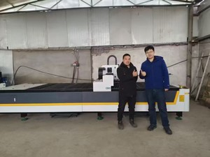Cortadora de fibra láser CNC industrial de fábrica 1500 vatios con sistema de aire acondicionado 1KW 1.5KW 2KW Metal Laser Hiwin Rail - Product Image 6
