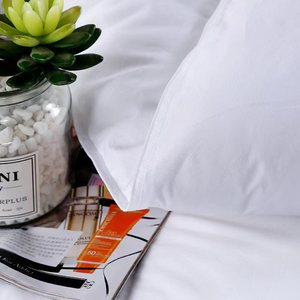 Tùy chỉnh màu Trắng đồng bằng <span class=keywords><strong>quilt</strong></span> với Polyester điền chắp vá khâu thiết kế cho nhà hoặc khách sạn sử dụng - Product Image 3