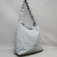 Service de développement de conception de sacs hobo en nylon à bandoulière plissée sur mesure pour usine de sacs à main, ODM OEM, sac fourre-tout souple personnalisé pour marque tendance
