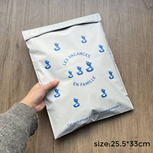 Bolsas de Correo de Polietileno Blancas con Logotipo Personalizado Reciclables, Bolsas de Embalaje para Camisetas y Pantalones Cortos de Verano, Bolsas de Envío Impresas - Product Image 3