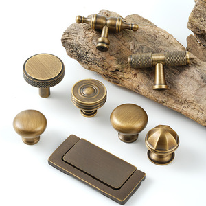 Hot Sale Hardware All Brass European <strong>Style</strong> Strip Shape Wardrobe Cabinet Door <strong>Antique</strong> Bronze Single Hole Handle Vintage <strong>Drawer</strong> - Product Image 4