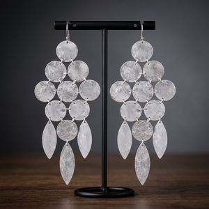 Nouvelle Arrivée Boucles d'Oreilles Pendante Ethniques à Longues Pampilles en Laiton Plaqué Or et Argent, Faites à la Main, Design Classique pour Soirées et Occasions Spéciales par Gemstone - Product Image 2