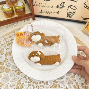 Juguete Blandito de Silicona de Grado Alimenticio con Forma de Perro Salchicha, Antiestrés, Sensorial, para Niños, Regalo de Animalito Adorable - Product Image 2