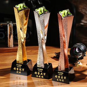 Trophée personnalisé avec un design créatif <span class=keywords><strong>d</strong></span>'<span class=keywords><strong>étoiles</strong></span> dorées et colorées pour les employés de vente, trophées de la cérémonie annuelle de récompense - Product Image 1