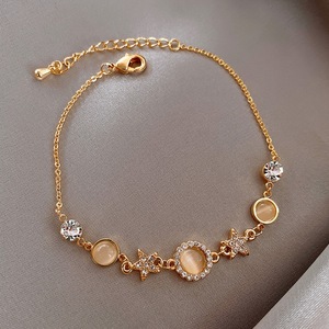 Braccialetto <span class=keywords><strong>con</strong></span> ciondoli a forma di stella braccialetto placcato oro <span class=keywords><strong>con</strong></span> opale di occhio di gatto femminile <span class=keywords><strong>con</strong></span> personalità dei gioielli della sorella migliore - Product Image 2