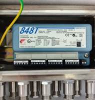 Transmetteur de température Emerson Rosemount 848T FOUNDATION Fieldbus à huit entrées configurables indépendamment, boîtier en aluminium
