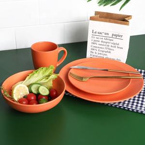 <span class=keywords><strong>Set</strong></span> di <span class=keywords><strong>piatti</strong></span> da <span class=keywords><strong>24</strong></span> <span class=keywords><strong>pezzi</strong></span> <span class=keywords><strong>Set</strong></span> di <span class=keywords><strong>piatti</strong></span> di lusso in gres rotondo <span class=keywords><strong>Set</strong></span> di <span class=keywords><strong>piatti</strong></span> da tavola in gres di colore rosso e nero - Product Image 4