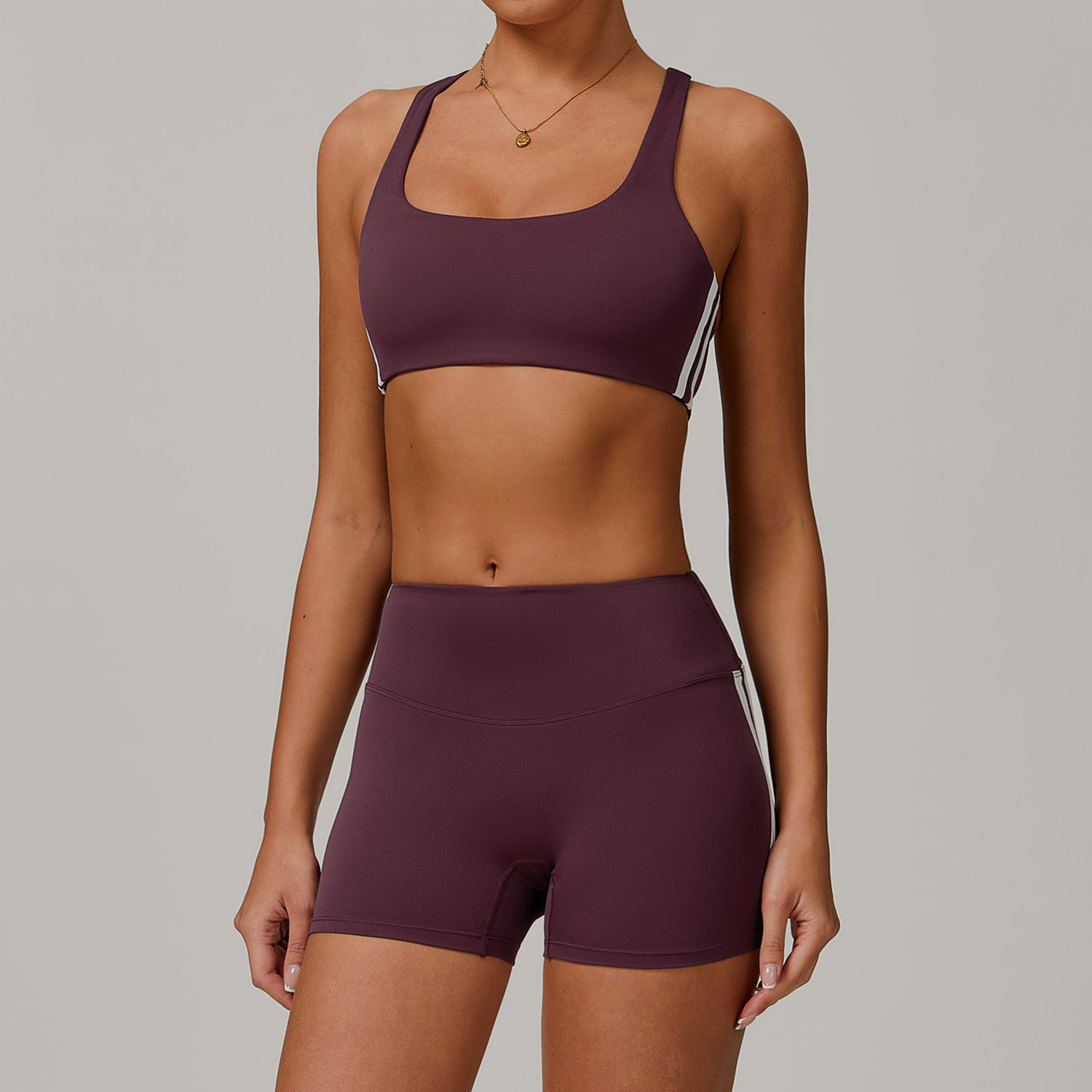 set di pantaloncini rosso vino