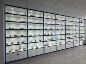 Pendingin oli 4965482 dengan standar OEM - Product Image 2