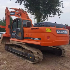 รถขุดตีนตะขาบ Doosan 300 รุ่น DH300 สภาพดี บุ้งกี๋ขนาด 0.16 ลูกบาศก์เมตร ปั๊มไฮดรอลิก ระบบไฮดรอลิกเต็มรูปแบบ เครื่องยนต์ เกียร์ - Product Image 4