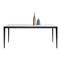 Table à manger moderne avec plateau en marbre |   Pieds en métal au design élégant |   Durable et écoresponsable |   B2B pour les projets d'aménagement intérieur