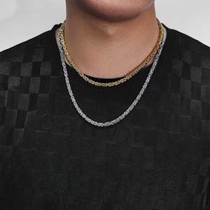 VEROMCA Collana con Catena Bizantina Personalizzata in Acciaio Inossidabile Placcato Oro 18k di Alta Qualità 4mm per Uomo - Product Image 4