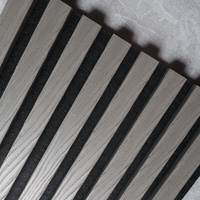 Panneau mural insonorisé en fibre de polyester de surface en chêne teck MDF décoration intérieure panneau anti-bruit insonorisant