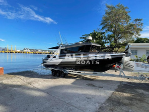 Yate Deportivo de Aluminio de Lujo de 9 Metros (30 Pies) para Pesca en Alta Mar con Motor Fuera de Borda, Ideal para Fiestas y Paseos - Product Image 2