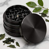 Nouvel Arrivage : Broyeur à Herbes en Aluminium 50mm Pagoda avec Forme Étagée Unique et Moulin à Tabac/Épices 4 Pièces pour Commandes en Gros