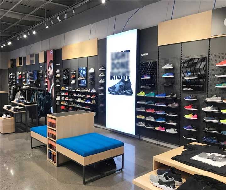 Modern Style Shoe Store Seating Furniture Decoration