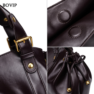 Sac fourre-tout T-101 marron foncé brillant avec poignée supérieure souple et fermeture éclair, imperméable, pour un <span class=keywords><strong>style</strong></span> <span class=keywords><strong>chic</strong></span> et décontracté au quotidien - Product Image 4