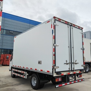 Camión Frigorífico Pequeño Isuzu 100P, Transporta de 5 a 6 Toneladas - Product Image 5