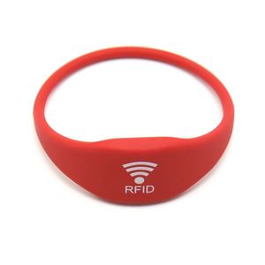 Bracelet d'accès NFC en silicone, étanche, durable, avec logo personnalisé, couleur au choix, pour événements et entrées de sites touristiques - Product Image 3