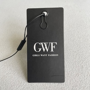 Etiquetas colgantes de plástico y papel con logotipo personalizado, ecológicas, de lujo, con bajo MOQ, para accesorios de ropa, con impresión UV en relieve - Product Image 6