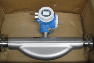 Débitmètre Coriolis Endress+Hauser Proline Promass F 500 8F5B50-BDEBAEAAFBAB2DTUABSAA2+AKJCLA, version à distance avec jusqu'à 4 entrées/sorties - Product Image 6