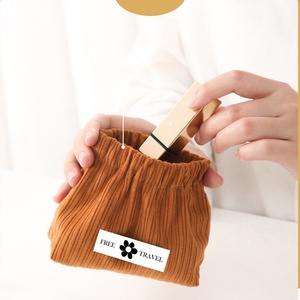 Bolsa de maquillaje de PANA con cierre automático para almacenamiento de cosméticos con etiqueta tejida personalizada - Product Image 2