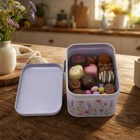 Boîte en métal portable personnalisée avec poignée en forme de lapin de Pâques, idéale pour emballer des bonbons, du chocolat et des cadeaux pour les fêtes et les enfants.