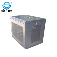Armoire réseau murale extérieure de 19 pouces Capacité 6U 9U Porte perforée maillée Support de serveur CCTV 15U 18U Produits en stock