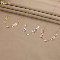 Sland bas quantité minimale de commande 2 pièces en gros 18K or amour coeur charme personnalisé Couple nom collier en acier inoxydable bijoux pour femmes