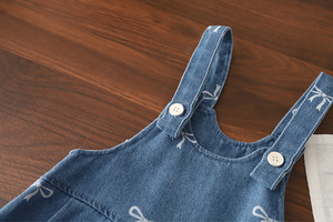 Ensemble deux pièces à manches longues avec motif nœud mignon pour filles, idéal pour <span class=keywords><strong>les</strong></span> journées fraîches du printemps et de l'automne - Product Image 3