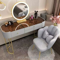 2025 Rock Board luxe verre coiffeuse moderne Simple chambre Design haut de gamme petit maquillage vanité Internet célébrités bois