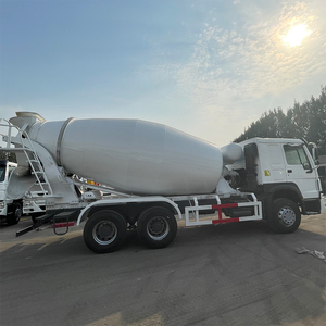 Camión Mezclador de Concreto HOWO 6x4 de 10-12cbm de <span class=keywords><strong>Segunda</strong></span> <span class=keywords><strong>Mano</strong></span>, 371HP, Euro 2, Camión Mezclador de Cemento de Uso Pesado a Precio Económico - Product Image 3